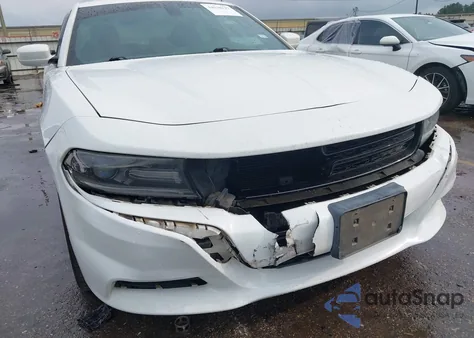 2015 Dodge Charger Sxt z USA, uszkodzony, nr VIN 2C3CDXHG7FH721663